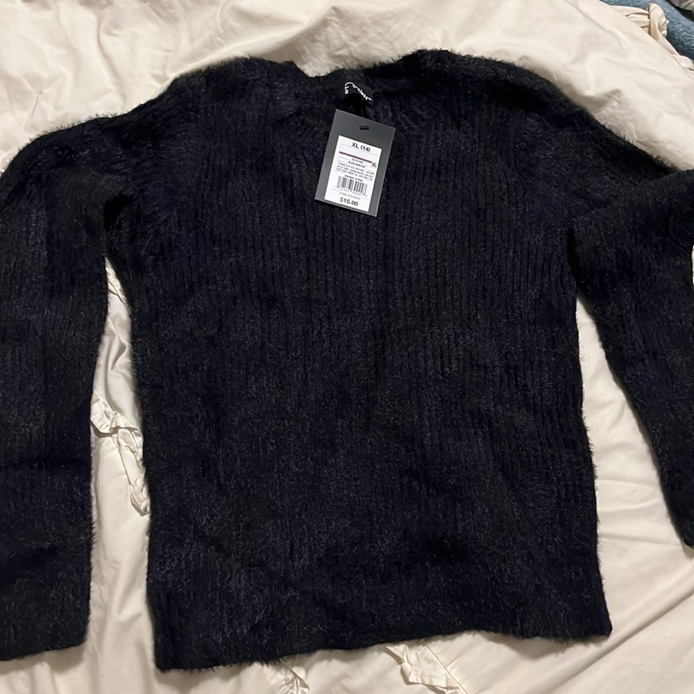 Art Class NWT XL black fuzzy sweater